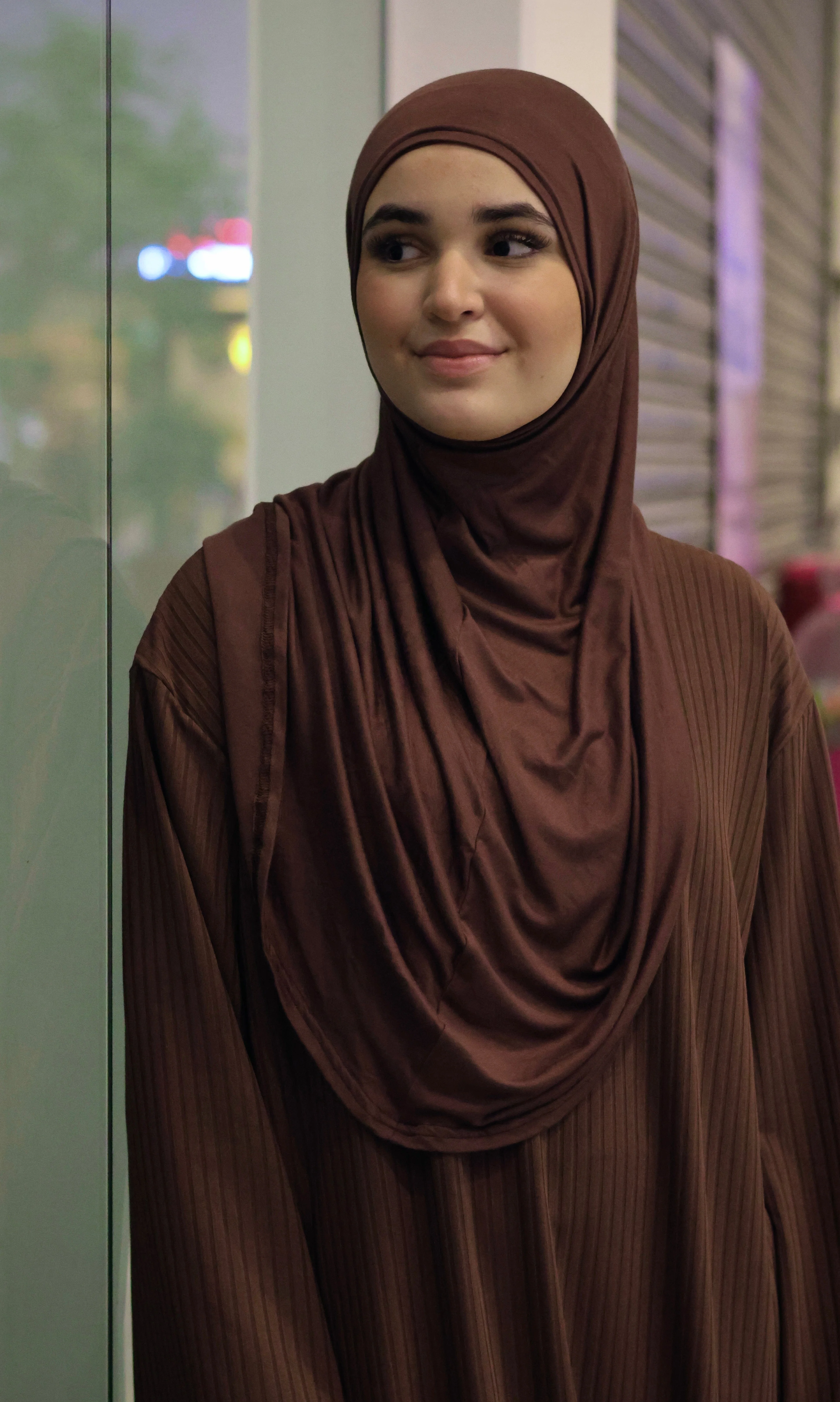 Unika Ripped Abaya (Chocolate) - Image 9